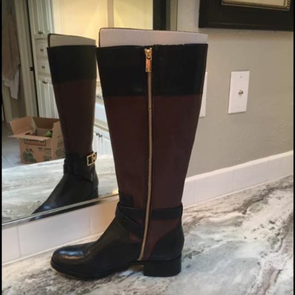 Never worn Michael Kors boots - Picture 3 of 3